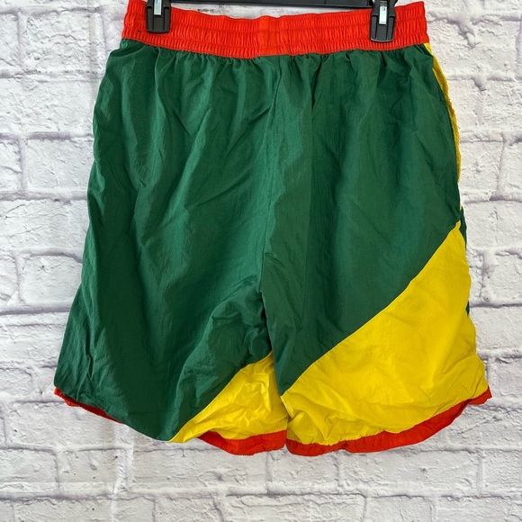 Nike Colorblock Swim Trunks Men’s L – Red Yellow Green Star Print Worn 1 time - Picture 3 of 11